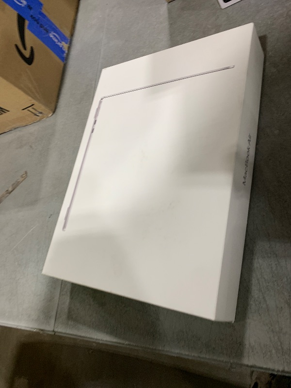 Photo 1 of Apple 2026 MacBook Air 13-inch Laptop with M5 chip: Built for AI, 13.6-inch Liquid Retina Display, 16GB Unified Memory, 512GB SSD, 12MP Center Stage Camera, Touch ID, Wi-Fi 7; Starlight