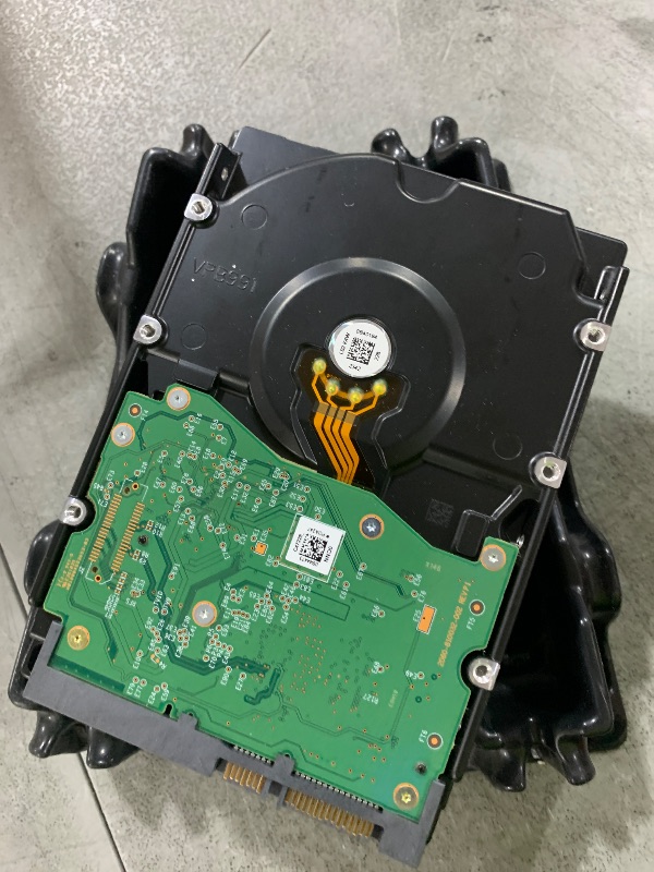 Photo 1 of Western Digital 8TB WD Purple Pro Surveillance Internal Hard Drive HDD - SATA 6 Gb/s, 256 MB Cache, 3.5" - WD8002PURP