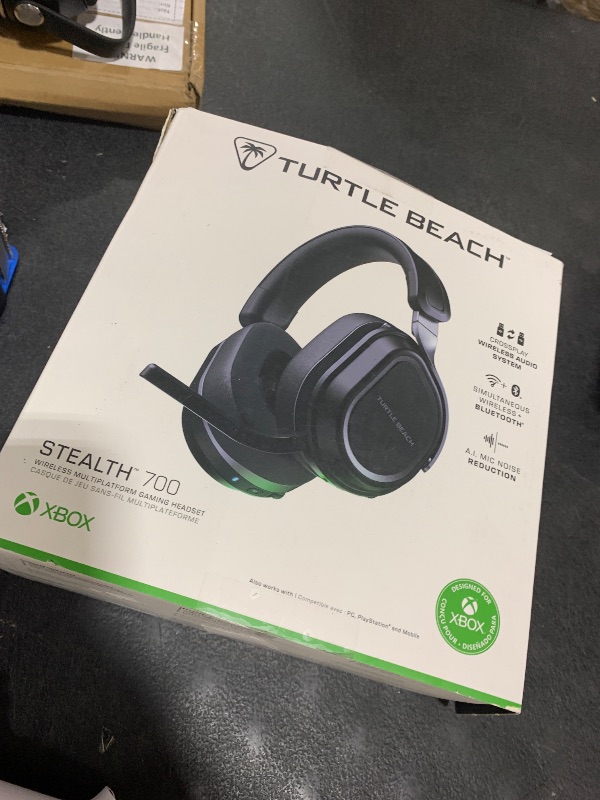 Photo 1 of Turtle Beach Stealth 700 Wireless Gaming Headset for Xbox, PS5, PC, Mobile