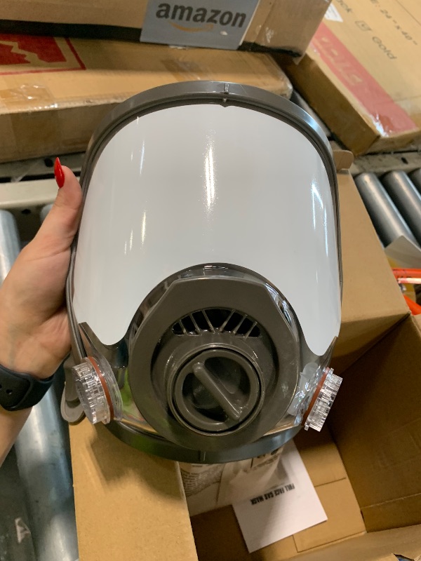 Photo 1 of ***SIMILAR ITEM**ALDZA Premium Full Face Respirator Gas Mask, Vapor Respirator Compatible with Particulate Filter, Protection for Painting, Welding, Polishing, Sanding