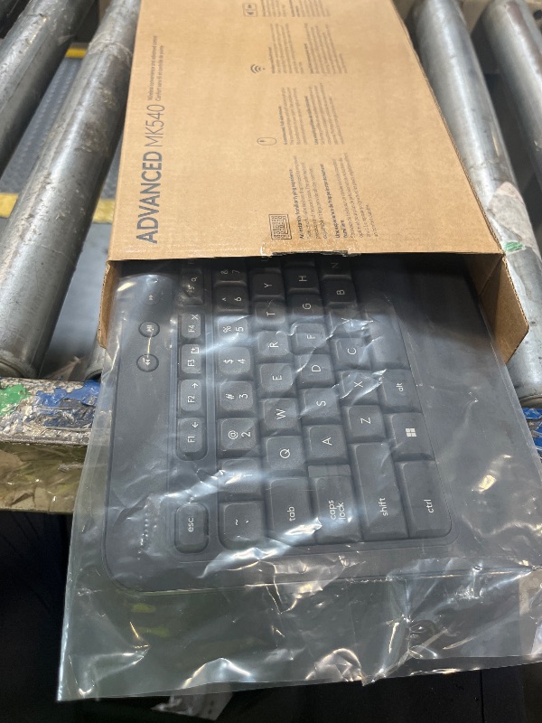 Photo 1 of ***MISSING MOUSE****Logitech MK540 Advanced Wireless Keyboard and Mouse Combo for Windows, 2.4 GHz Unifying USB-Receiver, Multimedia Hotkeys, 3-Year Battery Life, for PC, Laptop
