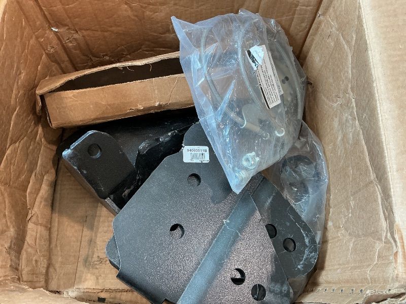 Photo 1 of [Heavily Used and Missing Parts] Rough Country 4.5" Lift Kit for 08-10 Ford F-250/F-350 Super Duty 4WD - 478.20