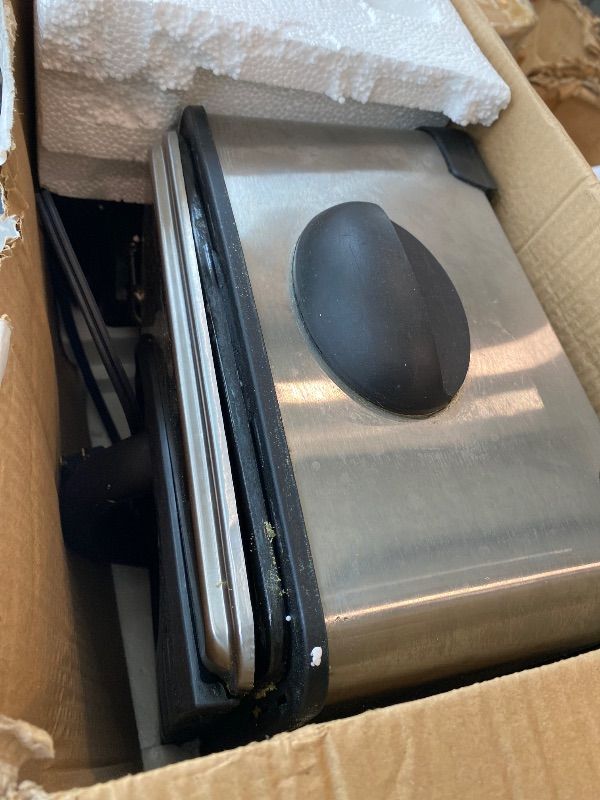 Photo 1 of [DIRTY & USED] [MISSING PARTS]  Elite Gourmet Electric Deep Fryer, 4.5 Qt Total Oil Capacity (Dual 2-Qt Split Baskets), 1700 Watts, Stainless Steel, Separates Foods for Simultaneous Cooking, Stainless Steel