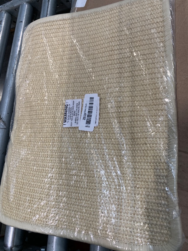 Photo 1 of ***ONLY ( 1Pcs, 15.7x11.8 inches)***
ODOO Bunny Scratch Pads, Sisal Rabbit Scratching Pad, Natural Rabbit Resting Mats for Cages, Forage Grass Mat Indoor Essentials Accessories for Guinea Pig Cat