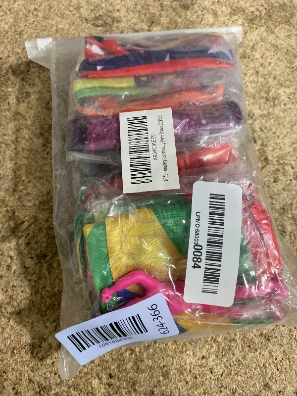 Photo 1 of 10Pcs Parachute Toy for Kids, Outdoor Toys Flying Parachute with Figures
