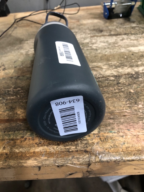 View 2 of **HAS A DENT ON SIDE** Owala FreeSip 32 oz Insulated Water Bottle