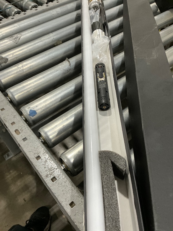 View 2 of ***FOR PARTS ONLY***DOES NOT WORK***

PKSTVB OBW Metal Light Saber, App/Button Control