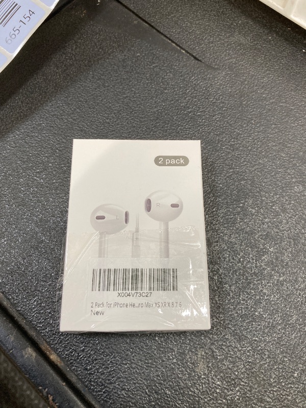 Photo 1 of [Apple MFi Certified] 2 Pack Lightning Headphones, True Plug and Play Wired Earbuds for iPhone with Microphone & Volume Control, in-Ear Earphones Compatible with iPhone 14 13 12 11 Pro Max XS XR 8 7