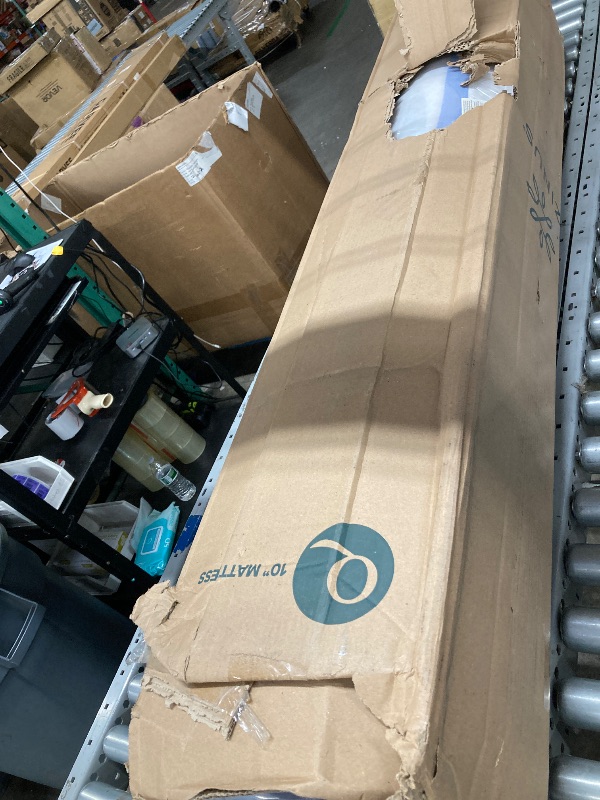 Photo 1 of Zinus 10' Mattress