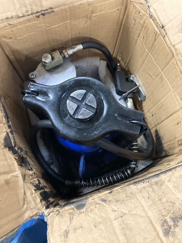 Photo 1 of ***USED -GREASE RESIDUE -SELLING AS IS *** VEVOR Air Hydraulic Bottle Jack, 20 Ton (44092 lbs) Capacity, 10.2-19.5 Inch Lifting Range, Pneumatic/Manual Heavy Duty Welded Bottle Jack with Pump for Car, SUV, Pickup, Truck, RV, Auto Repair, Blue