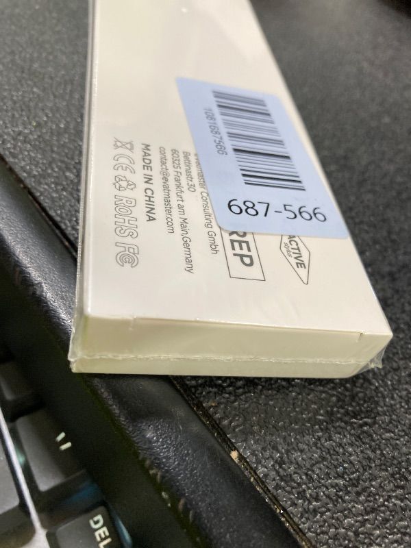 Photo 1 of ***FACTORY SEALED***OASO Stylus Pen, Tilt Drawing Palm Rejection Stylus Pencil for Apple iPad 6/7/8/9/10, Mini 5/6, Air 3/4/5, Pro 11''/12.9'', M2/M3/M4/M5, Include Pencil Grip & Extra Tips & Universal Stylus (White)***FACTORY SEALED***