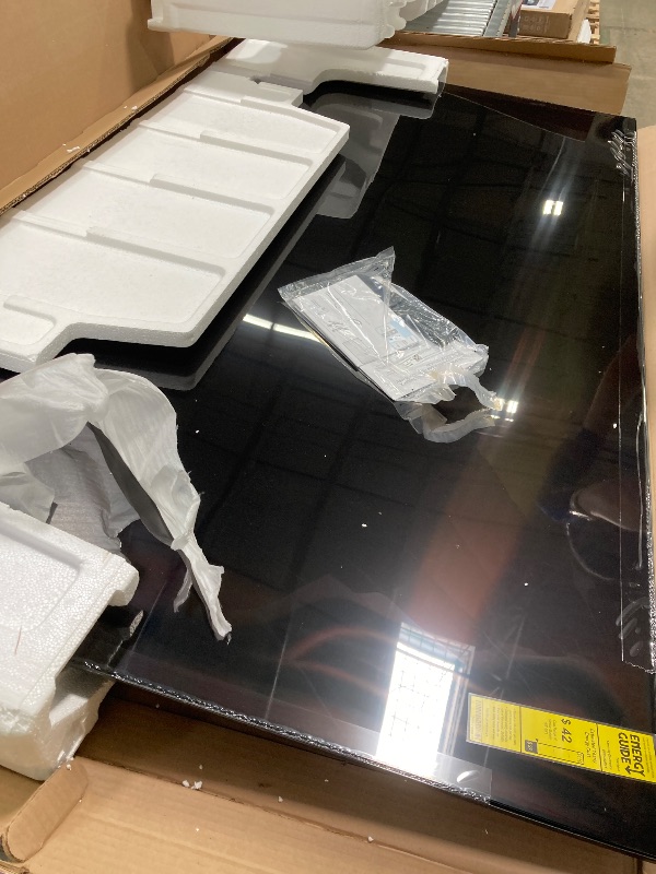 Photo 1 of ***DAMAGE -SELLING AS PARTS ONLY -NON -FUNCTIONAL*** Samsung 65-Inch Class Crystal UHD U8000F 4K Smart TV (2025 Model) Endless Free Content, Processor, MetalStream Design, Knox Security, Alexa Built-in TV IS MISSING POWER WIRE