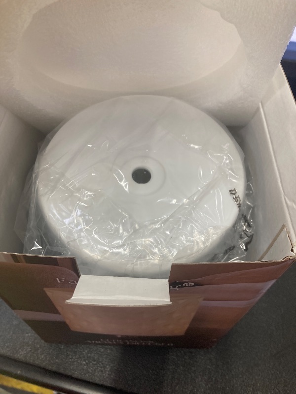 Photo 1 of **PARTS ONLY***Earnest Living Essential Oil Diffuser for Large Room White Ceramic 250ml Aromatherapy Diffuser with 4 Timers 7 Night Lights and Auto Off Function for Home Gift