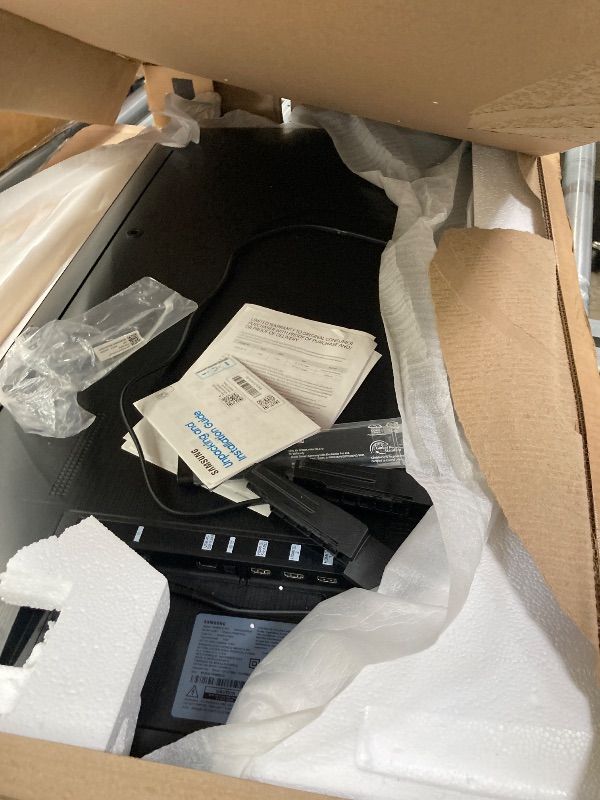 View 2 of ***BROKEN*SOLD FOR PARTS ONLY*NON RETURNABLE*NON REFUNADABLE*NO EXCEPTIONS***
Samsung 43-Inch Class Crystal UHD U8000H Series Samsung Vision AI Smart TV (2026 Model, 43U8000H) Crystal Processor 4K, Endless Free Content, Motion Xcelerator, Color Booster, A