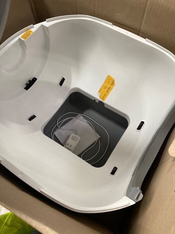 Photo 1 of ***DAMAGED -NON-FUNCTIONAL -SELLING AS PARTS ONLY*** Automatic Litter Box, Self Cleaning Litter Box, Odor Control, 90L Large Capacity with APP Control and Safety Sensor, Ellenpent, for Multiple Cats, Large Cat,