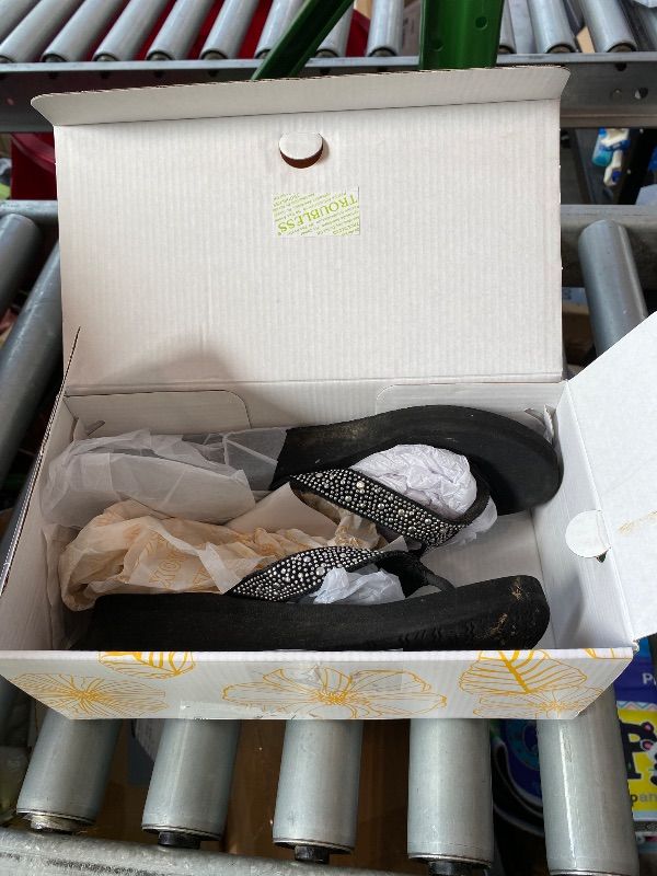 View 2 of [MAJOR USAGE/DIRTY] Yellow Box Women's Africa Flip Flop, Multi, 7.5 M US