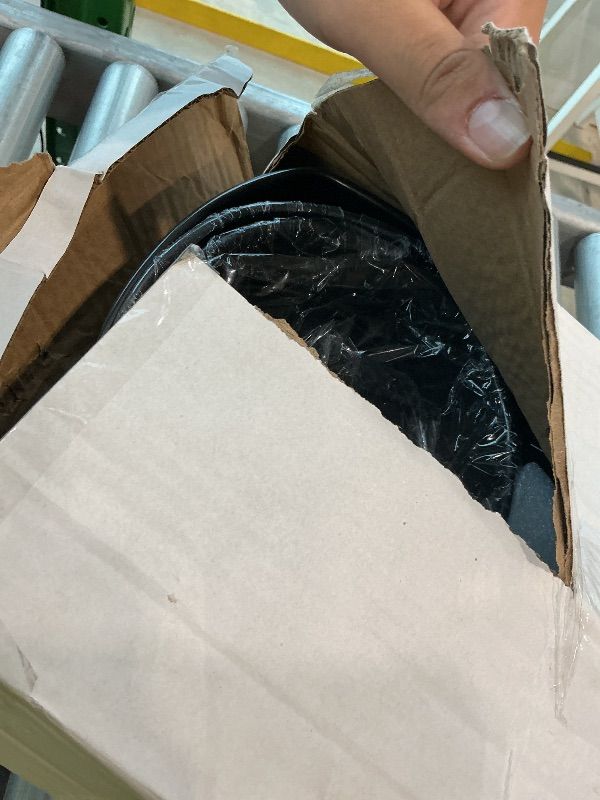 Photo 1 of [MAJOR DAMAGE] HIWARE Springform Pan Set of 3 Non-stick Leakproof Round Cake Pan Set Includes 3 Pieces 6" 8" 10"