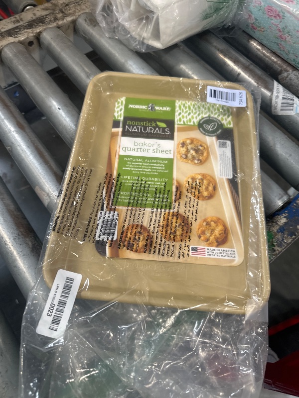 Photo 1 of **one pc**Nordic Ware Naturals Nonstick Quarter Sheet, 2 Count (Pack of 1)