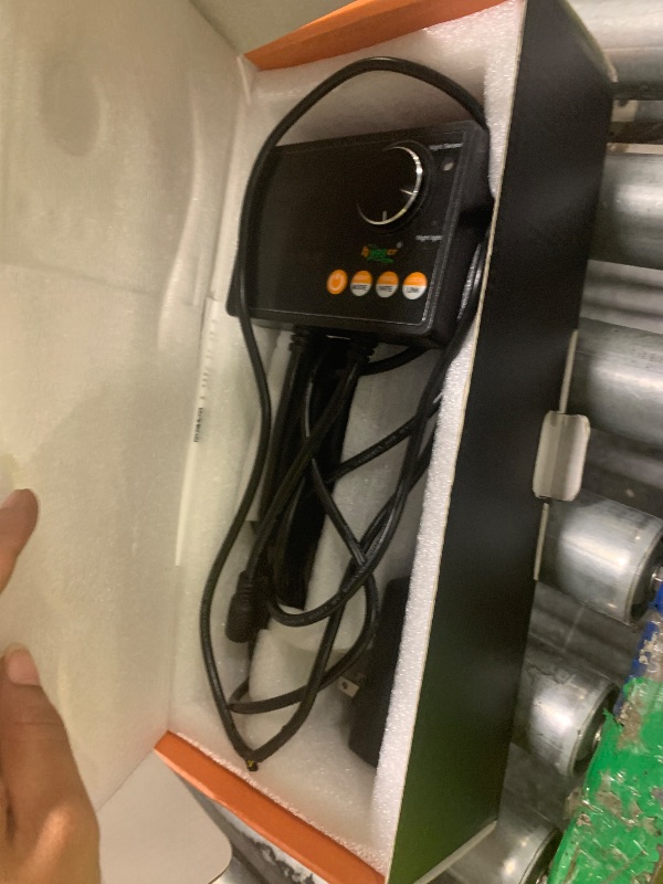 Photo 1 of ***DAMAGED WIRES*** hygger Intelligent Wave Maker for Aquarium, Saltwater Freshwater Circulation Pump Adjustable 6 Waves/Night/Feed/Wireless Connection Mode, Magnetic Holder Display Controller Memory Function (25W)