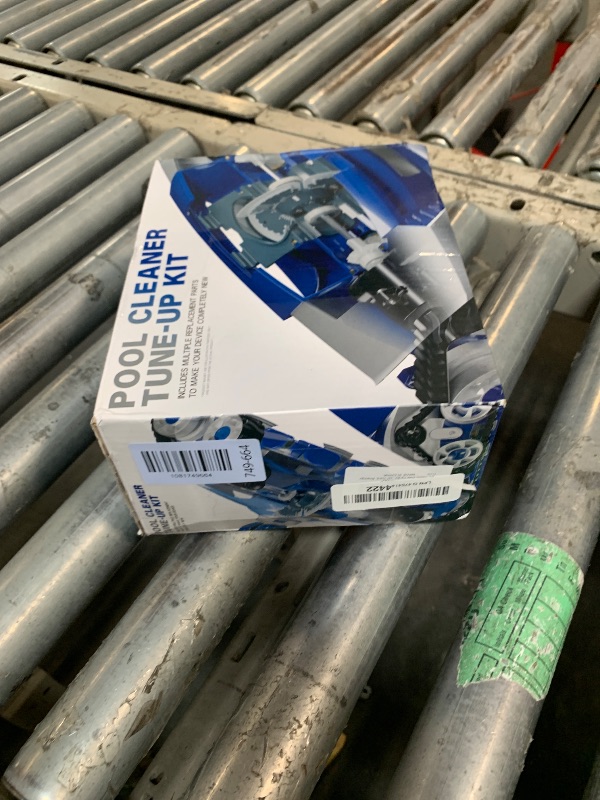Photo 1 of ** sold as is no refund/return**
R0796200 Tune Up Rebuild Replacement Parts Fit for Zodiac Baracuda MX8 MX8EL Elite Pool Cleaner, With Engine Assembly, Direction Control Device Kit, Tracks, Drive Shaft Assembly, Wheel Track, Bearings