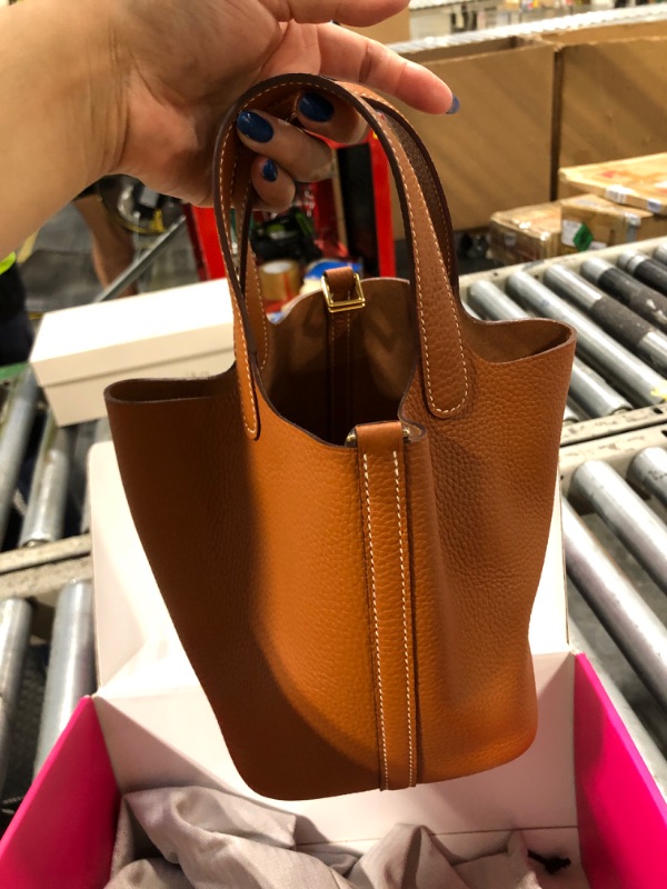 Photo 1 of ****SCARF NOT INCLUDED***
Lafillmiss Genuine Leather Bucket Bag with a Scarf for Women Handbag tote bag with metal clasp, market tote bag (Brown-gold)