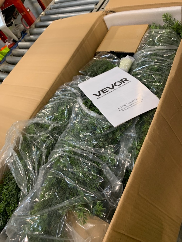 Photo 1 of *****SIMILAR ITEM**** VEVOR Artificial Boxwood Spiral Topiary Trees, 3ft Tall (2 Pieces) Faux Plant Outdoor, All-Year Green Fake Plant with Replaceable Leaves for Decorative/Indoor/Porch/Garden