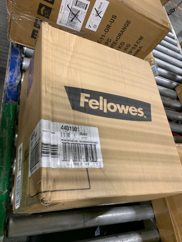 Photo 1 of **DAMAGED**
Fellowes LX50-DB 9-Sheet Cross-Cut Household Paper Shredder
