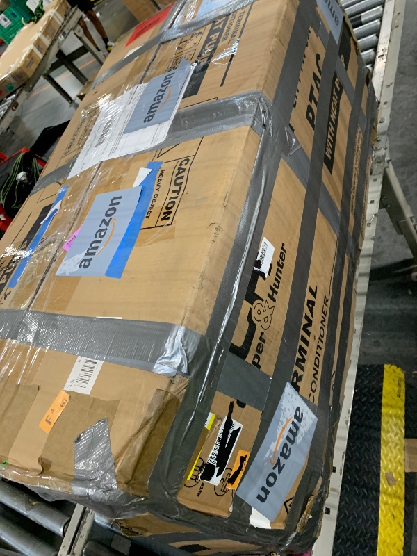 Photo 1 of ****SOLD FOR PARTS FINAL SALE**** **MISSING PARTS AND NON FUNCTIONAL ***** Cooper & Hunter 9,000 BTU PTAC Packaged Terminal Air Conditioner & Heat Pump – Built-In 3.5kW Electric Heater – Includes Wireless Smart Kit, Remote & Power Cord – R-32 Refrigerant