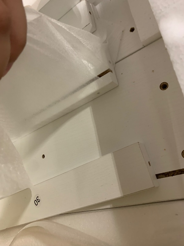 Photo 1 of **UNIDENTIFIED ITEM** **BOX 1/2**