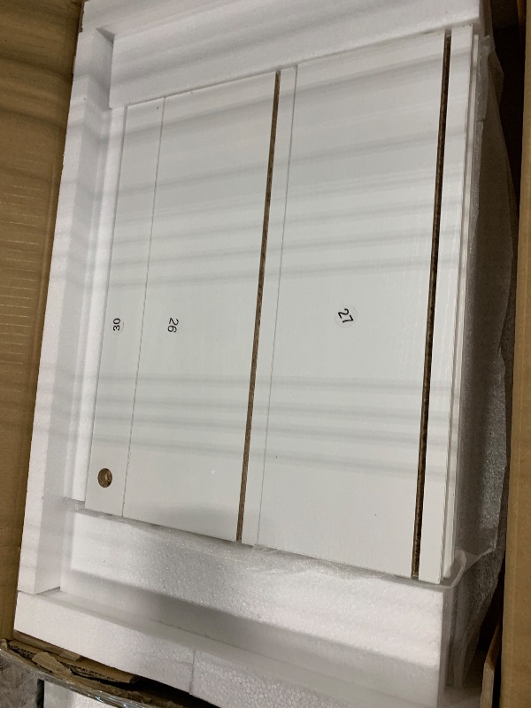 Photo 1 of **UNIDENTIFIED ITEM** **BOX 1/2**