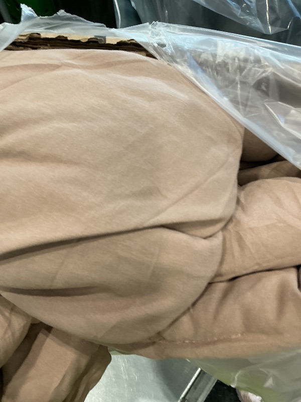 Photo 1 of ** USED** Quataly King Comforter Set Taupebrown,3PCS Soft Lightweight Breathable Bedding Comforter Sets for All Season, King Size(104''×90'' Comforter & 2 Pillowcases)