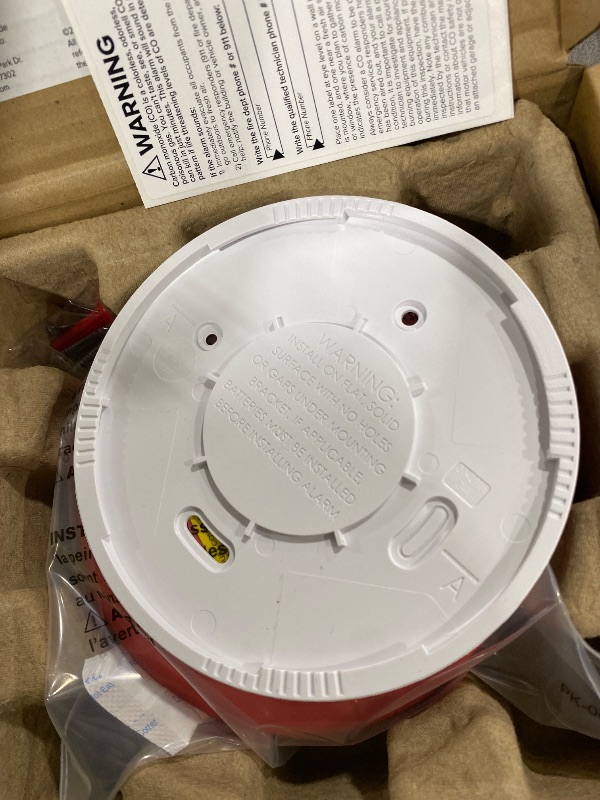 Photo 1 of Kidde  And Carbon Monoxide Detector, 10-Year Battery Powered, LED Status Lights, 85 dB Alarm, 5-inches, 30CUD10, 1 Pack