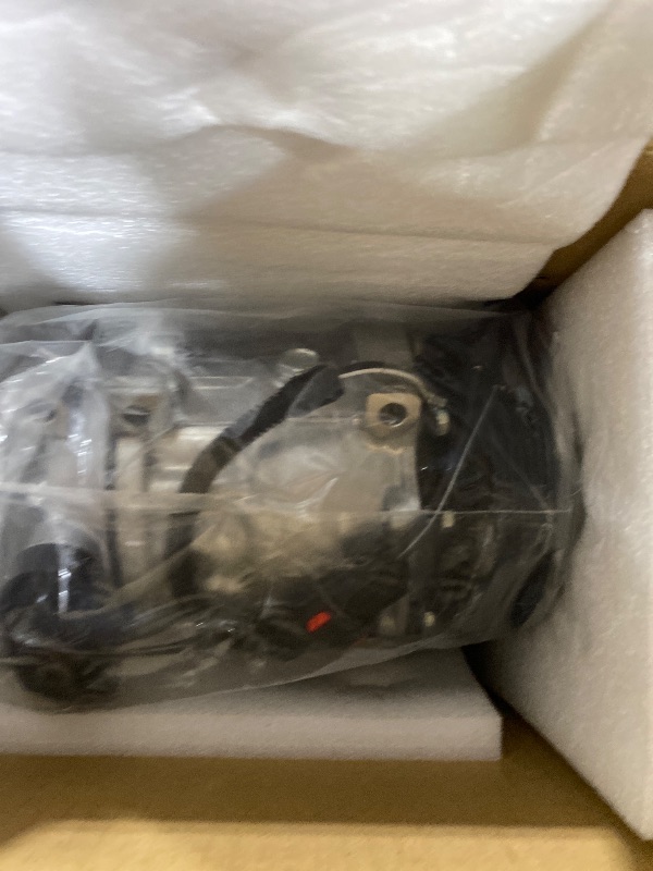 Photo 1 of Air Conditioner AC Compressor for Dodge Ram 1500 3.7l 3.9l 4.7l 5.2l 5.9l 94-01, for Ram 2500 5.2l 8l 94 95 96, for Ram 3500 5.9l 8l 94-02, for Durango 3.9 5.2 5.9 98-01, for Dakota Ramcharger