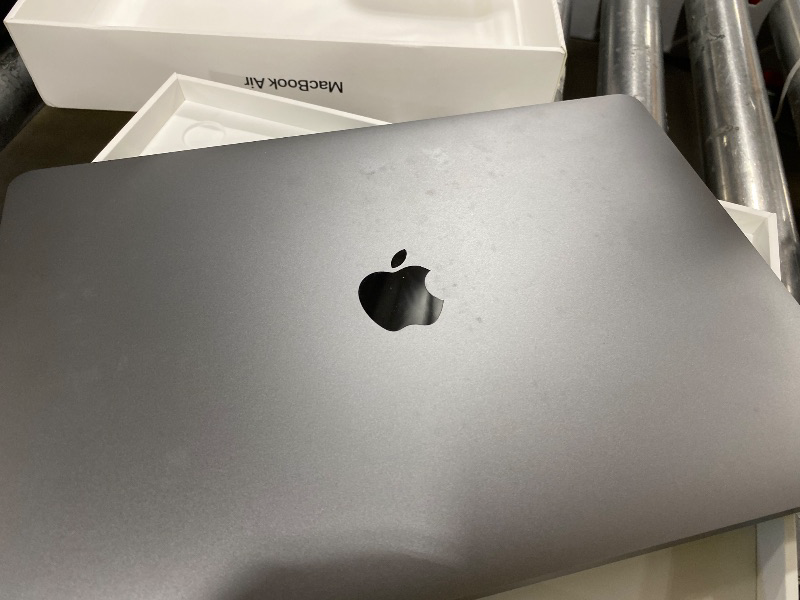 Photo 1 of USED / LOCKED  ---- Apple MacBook Air - 13" - M1 - 8 Core - 8 Core GPU - 8GB RAM - 512GB SSD - Space Grey