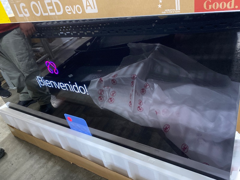 Photo 1 of LG 77-Inch Class OLED evo AI 4K C5 Series Smart TV w/Dolby Atmos, Dolby Vision, HDR10, AI Super Upscaling 4K, Filmmaker Mode, Wow Orchestra, Alexa Built-in (OLED77C5PUA, 2025)