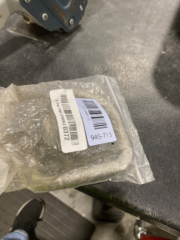 Photo 1 of Curt Manufacturing 83760 26500 Lb Cap 3/4 in Forged D-Ring W/Bracket