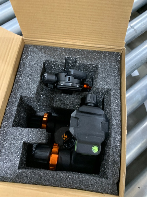 Photo 1 of K&F CONCEPT 3-Way Geared Tripod Head, Millimeter Micro-Adjustment, Aluminum Alloy Tripod Head Maximum Load Capacity of 6kg for Star Shooting, Commercial Photography, etc.