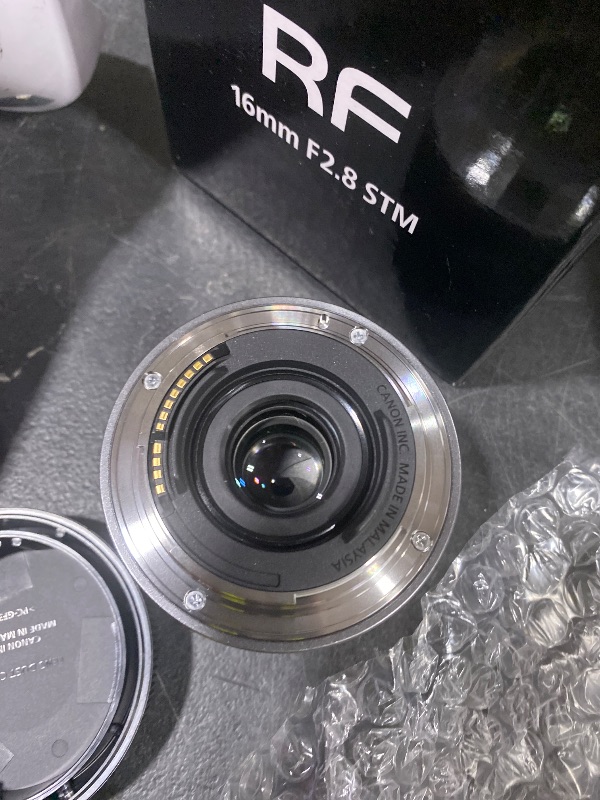 Photo 1 of Canon RF 16mm f2.8 STM Lens (Black)