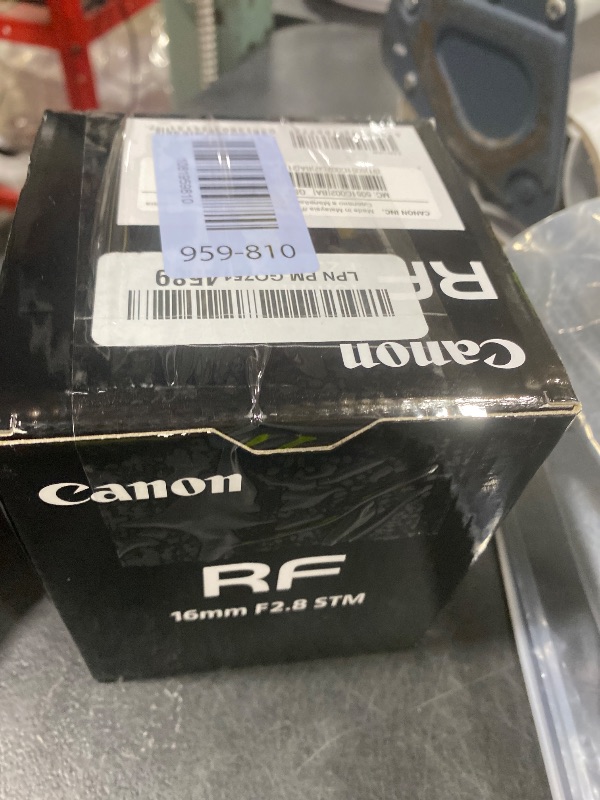 Photo 1 of Canon RF 16mm f2.8 STM Lens (Black)