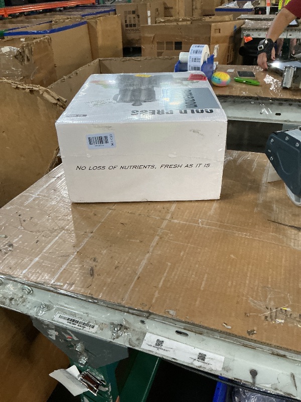 Photo 1 of ;** factory sealed **
Juicer Machines with 5.8" Large Chute, 2-in-1 Cold Press Juicer for Whole Vegetables Fruits 400W, Masticating juicer Easy to Clean Juice Extractor Machine for Making Nut Mike, Juice, Premium Gray