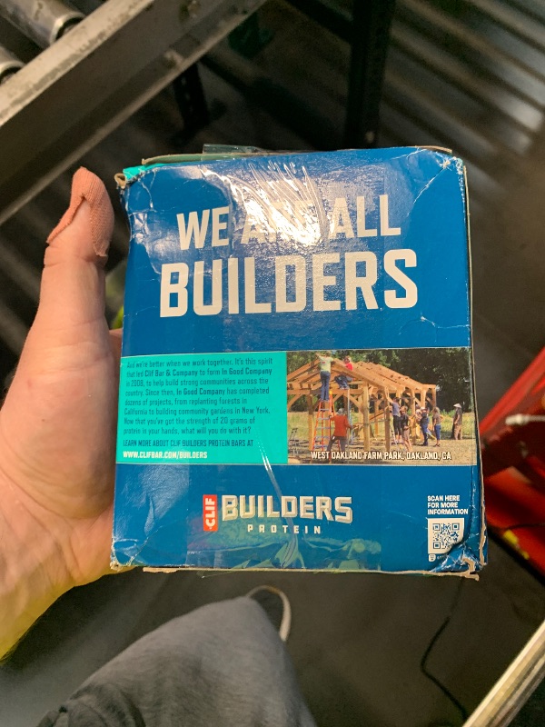 View 3 of ***EXP(02/07/2027)***CLIF BUILDERS Protein Bars - Chocolatey Mint - 20g Plant Based Protein - Gluten Free - Non-GMO - Low Glycemic - No Artificial Sweeteners - 2.4 oz. (12 Pack)
