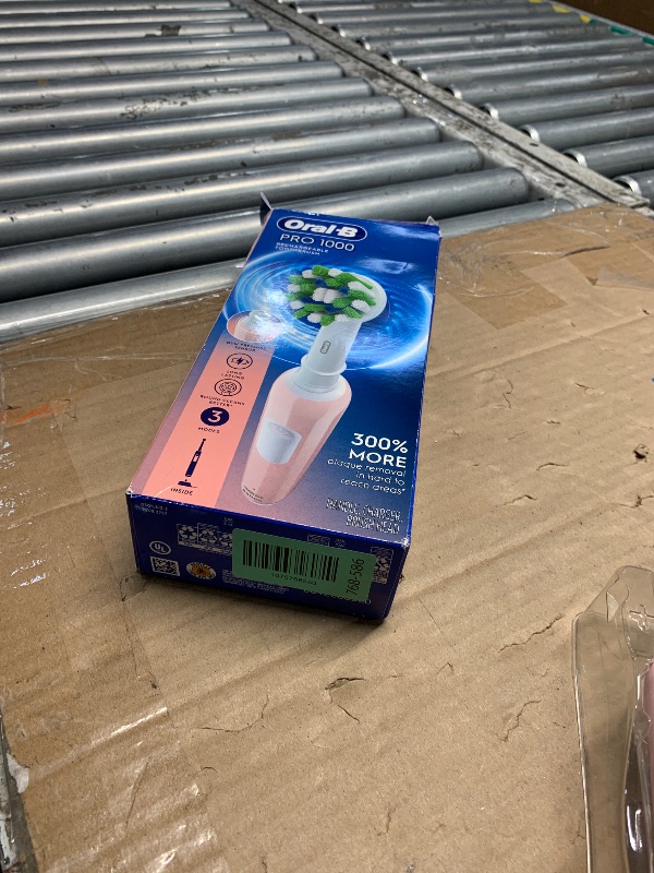 Photo 1 of ***MISSING TOOTHBRUSH HEAD***

Oral-B Pro 1000 Rechargeable Electric Toothbrush, Pink