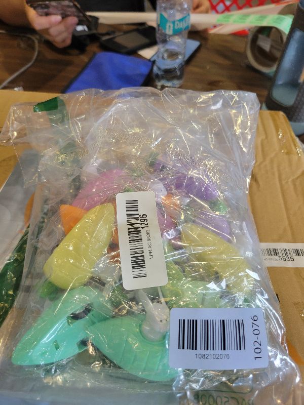 Photo 1 of 12 Pcs Easter Toys Pull Back Cars Toy Carrot Cars Driven by Rabbit Friction Powered Animal Cars Vehicles Plastic Go Back and Forth Car Toys for Easter Basket Filler Party Favors Gifts, 6 Colors
