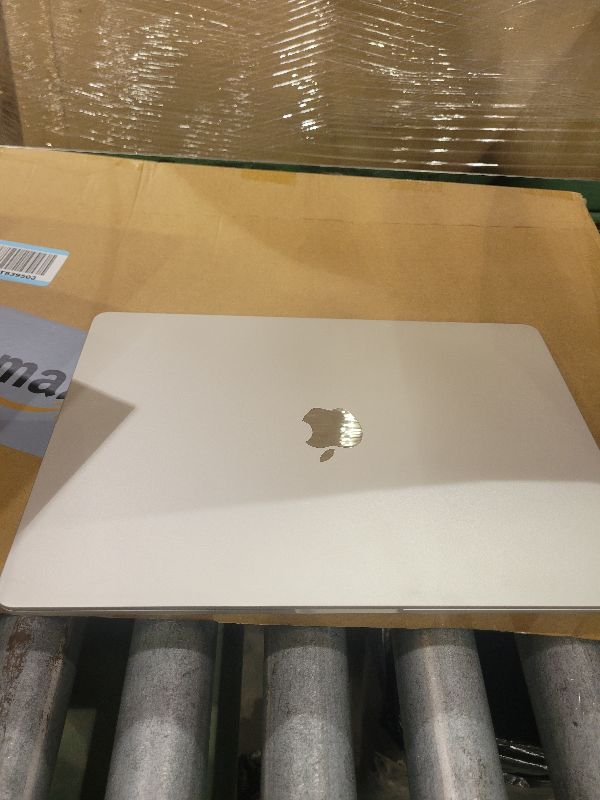 Photo 1 of 2023 Apple MacBook Air with Apple M2 Chip with 8-Core CPU/10-Core GPU (15-inch, 8GB RAM, 256GB SSD Storage) (QWERTY English) Starlight (Renewed)