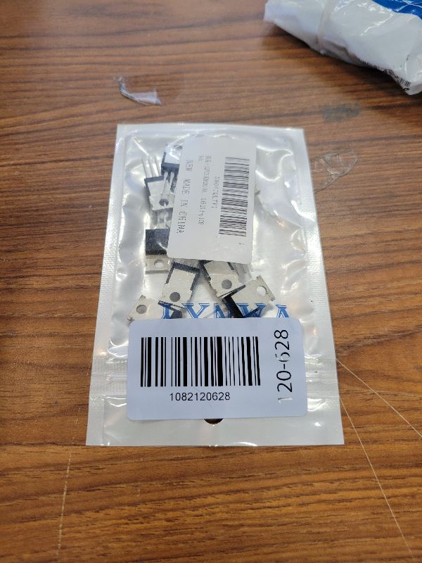 Photo 1 of 12PCS MBR20100CT MBR20100 Schottky Barrier Rectifier Diodes 20A 100V TO-220AB 20 Amp 100 Volt