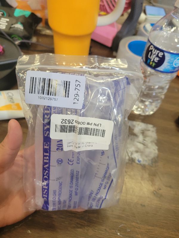 Photo 1 of 20ml Syringe for Liquid, Oral, Scientific Labs, Measurement, Dispensing, with Cap- 3 Pack 20ml Syringes