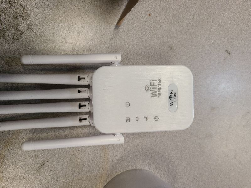 Photo 1 of (17)
2026 WiFi Extenders Signal Booster for Home, 1200Mbps Dual-Band 5GHz 2.4GHz Signal Long Range Up to 10000 sq. ft & 50 Devices (6 Antennas)