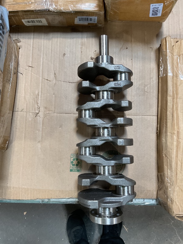 Photo 1 of **CRANKSHAFT FOR UNKNOWN AUTOMOBILE**