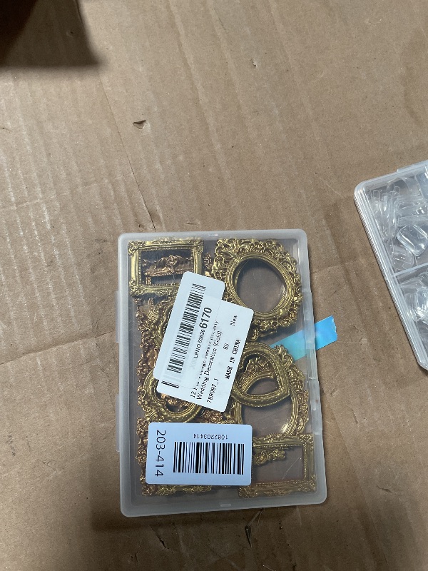 Photo 1 of 12 Pcs Vintage Resin Picture Frame, 4 styles Mini Picture Frames Baroque Antique Mini Photo Frames Small Oval Rectangle Wall Hanging Frame for Jewelry Display Photo Party Wedding Decoration (Gold)
