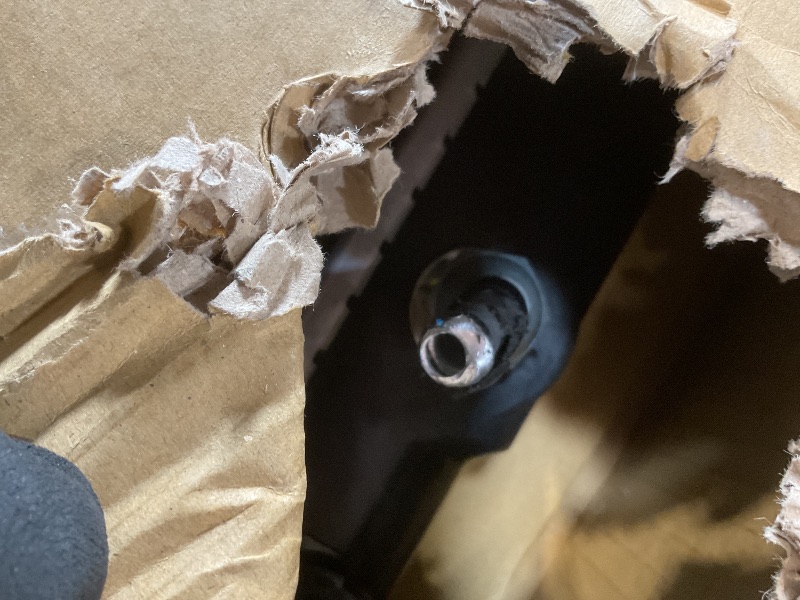 Photo 1 of ** scrape damage on small hose inlet and cover**Denso 221-0518 Radiator